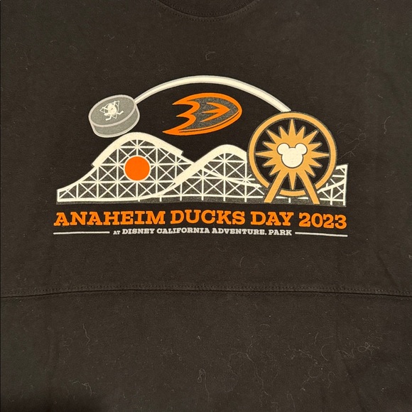 Anaheim Ducks Day 2023 Disney California Adventure Park Spirit Jersey. NWT Med